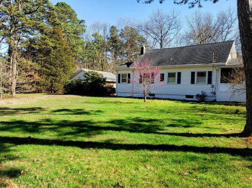 3224 Ridgeway Blvd, Lakehurst, NJ 08759-5013