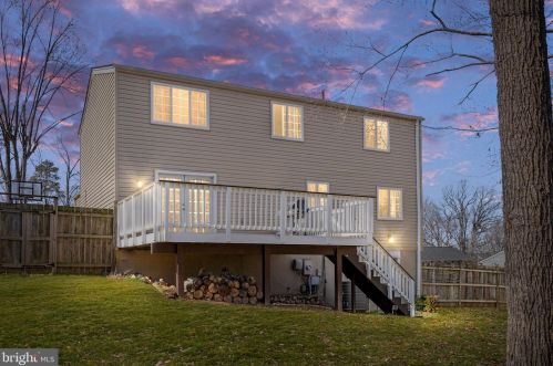 16041 Macedonia Dr, Woodbridge, VA 22191-4409