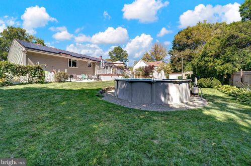 11 Corey Dr, Trenton NJ  08628-1503 exterior