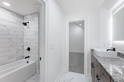 5000 Greentree Trl, Atlanta GA  30349-1736 exterior