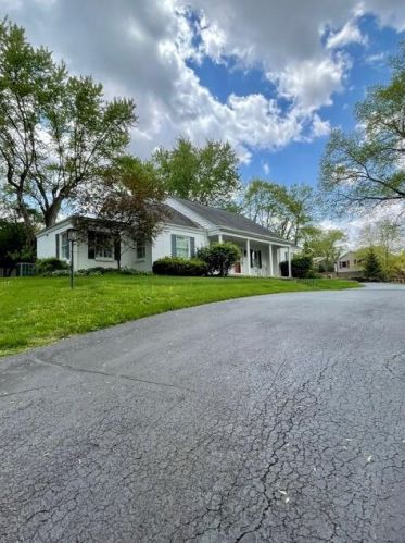 615 Home Rd, Springfield, OH 45503-2712
