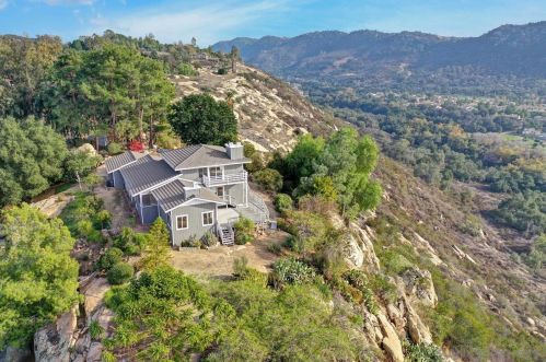 14237 Calle De Vis, Valley Center, CA 92082-6510
