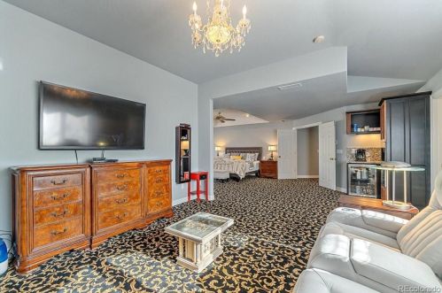 51 Cherry Hl Farm Dr, Englewood CO 80113-7169 exterior