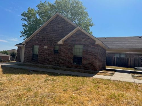 3151 Broadmoor Dr, Fort Worth TX  76116-3824 exterior