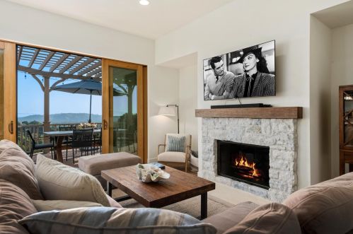 101 Via Tusa, Santa Barbara, CA 93105-1900