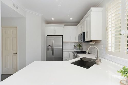 165 Church Pl, Irvine CA  92602-0754 exterior