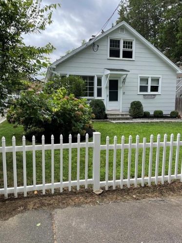 9 Triangle St, Norwalk CT  06855-1603 exterior