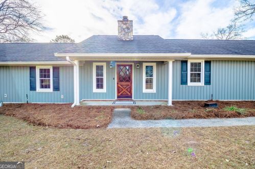 102 Chimney Pl, Warner Robins GA  31088-6523 exterior