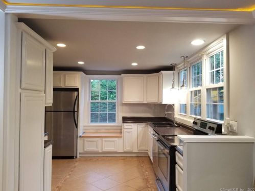 243 Highland Ave, Norwalk CT  06854-4015 exterior