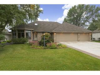 3513 Rae Ct, Saint Paul, MN 55125-9334