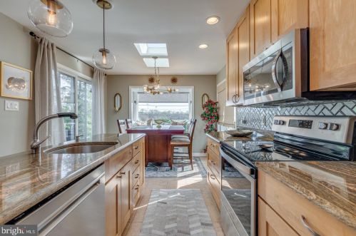 1173 Concord Dr, Tavistock NJ exterior