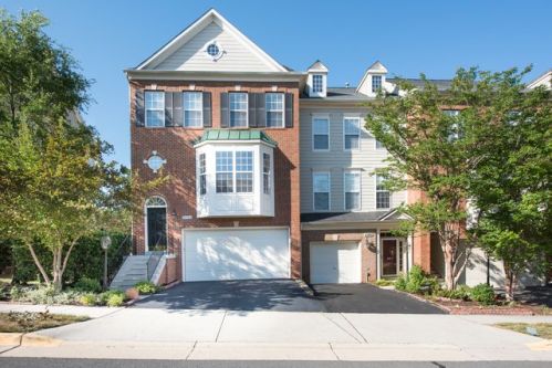 43764 Lees Mill Sq, Leesburg, VA 20176-3821