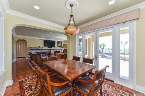 25 Blue Smt, Irvine CA  92603-0168 exterior
