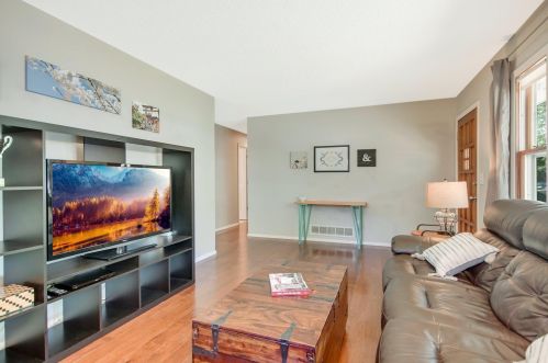 5142 Eastwood Rd, Saint Paul MN  55112-4804 exterior