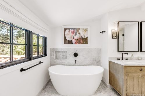 2220 4 Ave, Denver CO 80203-3931 exterior