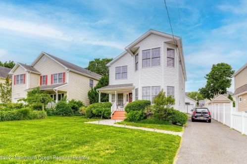 92 Washington St, Locust, NJ 07760-1432