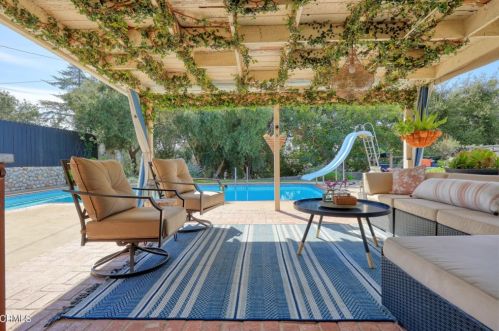 2358 Caracas St, Glendale CA  91214-3003 exterior