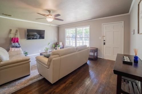 4513 Birchman Ave, Fort Worth TX  76107-4229 exterior