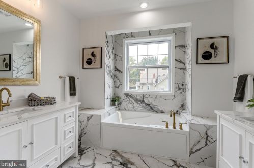 805 Colby Ave, Silver Spring MD 20912-5849 exterior