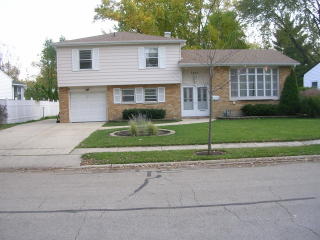 1457 Michele Dr, Palatine, IL 60074-5656