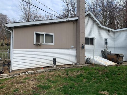 3811 41st Ave, New Brighton, PA 15066-2833