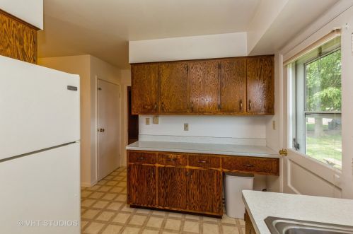 15354 Plank Rd, Sycamore IL  60178-8743 exterior