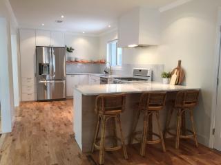 3061 Alberta Dr, Marietta, GA 30062-1515