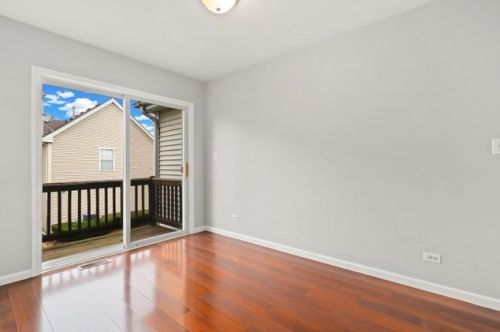 902 Galway Ln, Pingree Grove IL  60140-9174 exterior