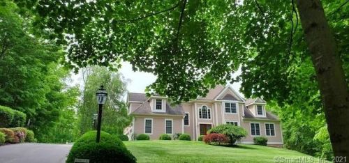 2 Brookside Rdg, Farmington, CT 06032-1644