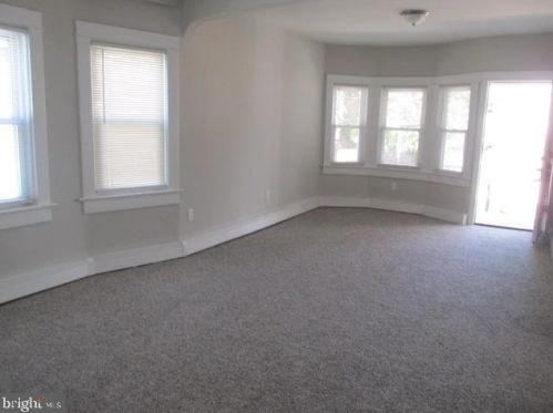 1057 Lalor St, Trenton NJ  08610-6334 exterior