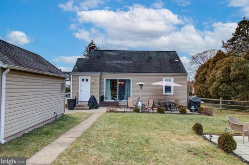 168 Hamilton Ave, Trenton NJ  08619-2427 exterior