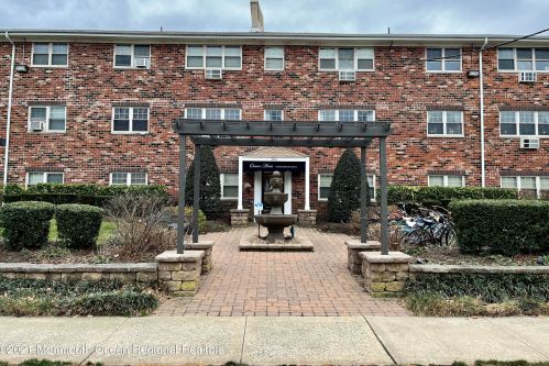 304 4th St, Tinton Falls NJ  07712 exterior