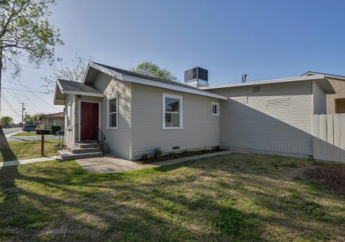 48 Adams Ave, Los Banos CA  93635-4606 exterior