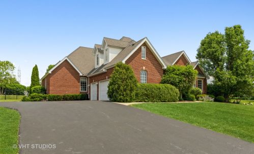 13760 Dixon Way, Lemont, IL 60439-8787