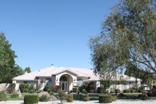 14977 Riverside Ct, Apple Valley, CA 92307-4853