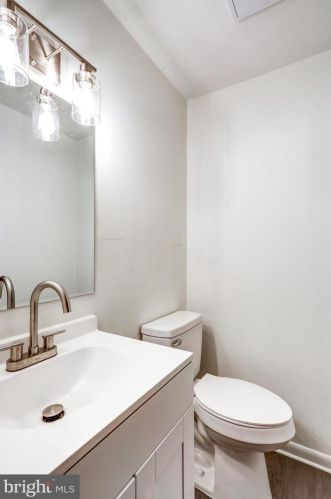 536 Friendship Ave, Lancaster PA  17601-4416 exterior