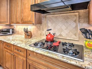 1740 Butterfly Ct, Thousand Oaks CA  91320-5909 exterior