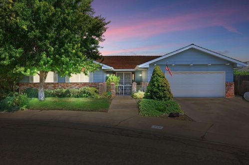 818 Laver Ct, Lodi, CA 95242-3709