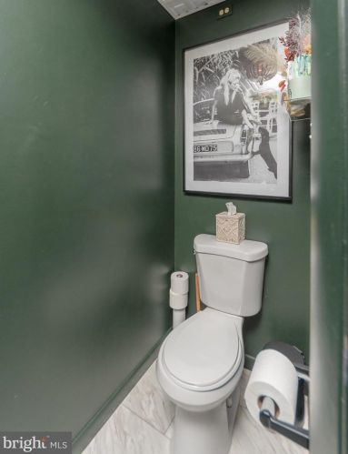 113 Walnut St, Lancaster PA  17602-2451 exterior