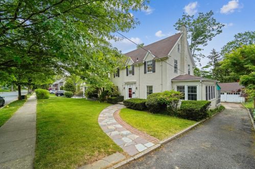 18 Colonial Ter, Maplewood, NJ 07040-1021