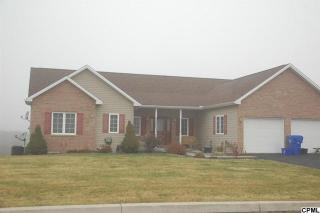 3 Prickly Pear Dr, Carlisle, PA 17013-8546