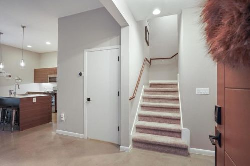 3408 Charlotte Rose Dr, Austin TX  78704-7138 exterior