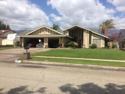 571 Woodhaven Ct, Upland, CA 91786-2365