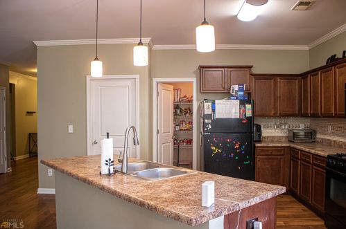 4125 Lindbergh Way, Rex GA  30273-1581 exterior