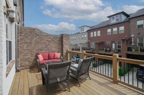 3635 Brookleigh Ln, Atlanta GA  30319-2206 exterior