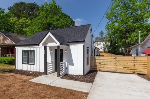 150 Edwards St, Atlanta GA  30314-2135 exterior