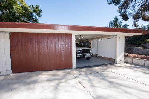 20283 Westpoint Dr, Riverside CA  92507-6663 exterior