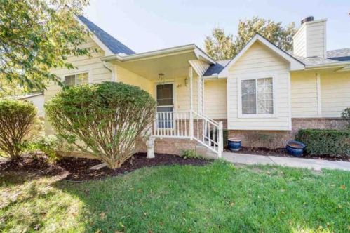 1231 Wild Turkey Dr, Derby, KS 67037-2563