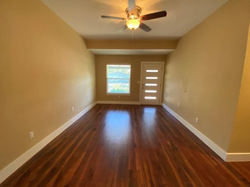 1505 Beckett St, Austin, TX 78757-8303