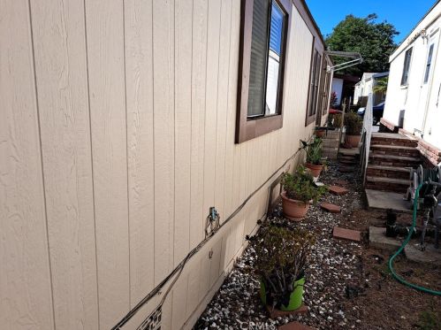 12062 Edinger Ave, Santa Ana CA  92704-3820 exterior